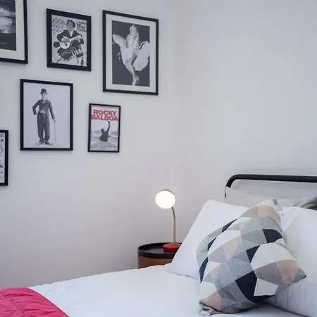 Bairro Novo - Local 3* فيغيورا دا فوز